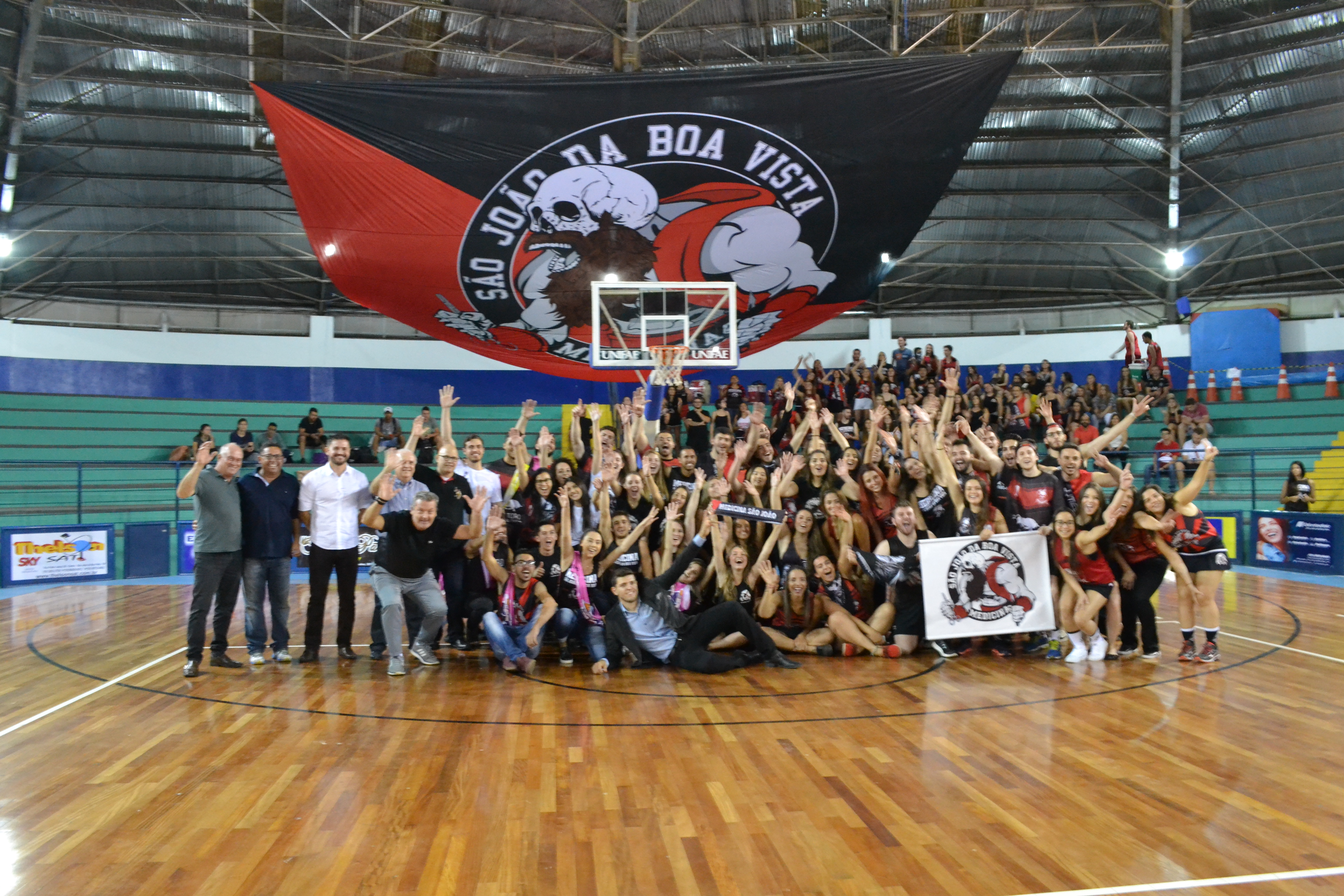 Câmara Municipal participa da abertura dos jogos universitários de São João