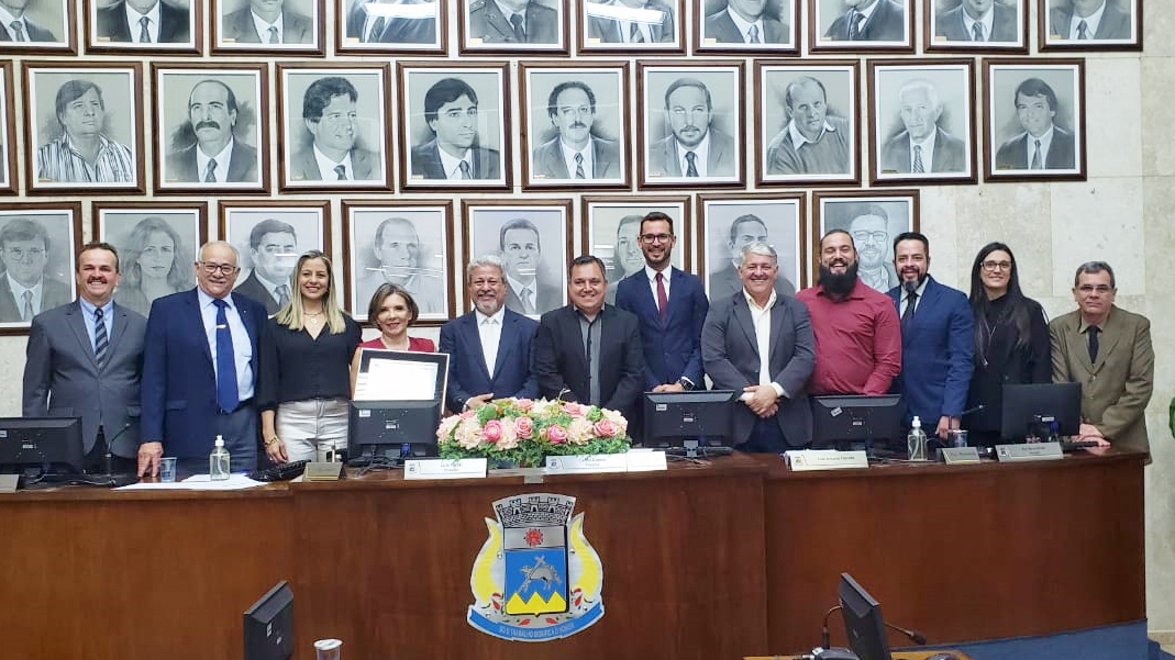 Poder Legislativo outorga o Título de Cidadã Sanjoanense a Beatriz Castilho Pinto, da Academia de Letras