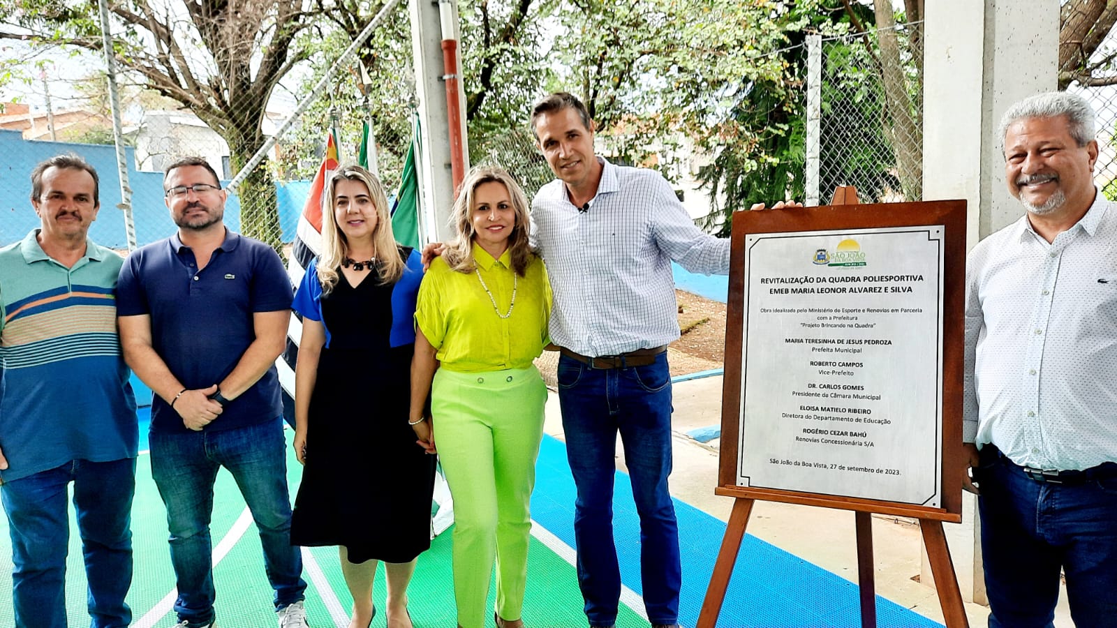 Presidente e vereador participam de entrega de quadra em escola municipal no Jardim São Paulo