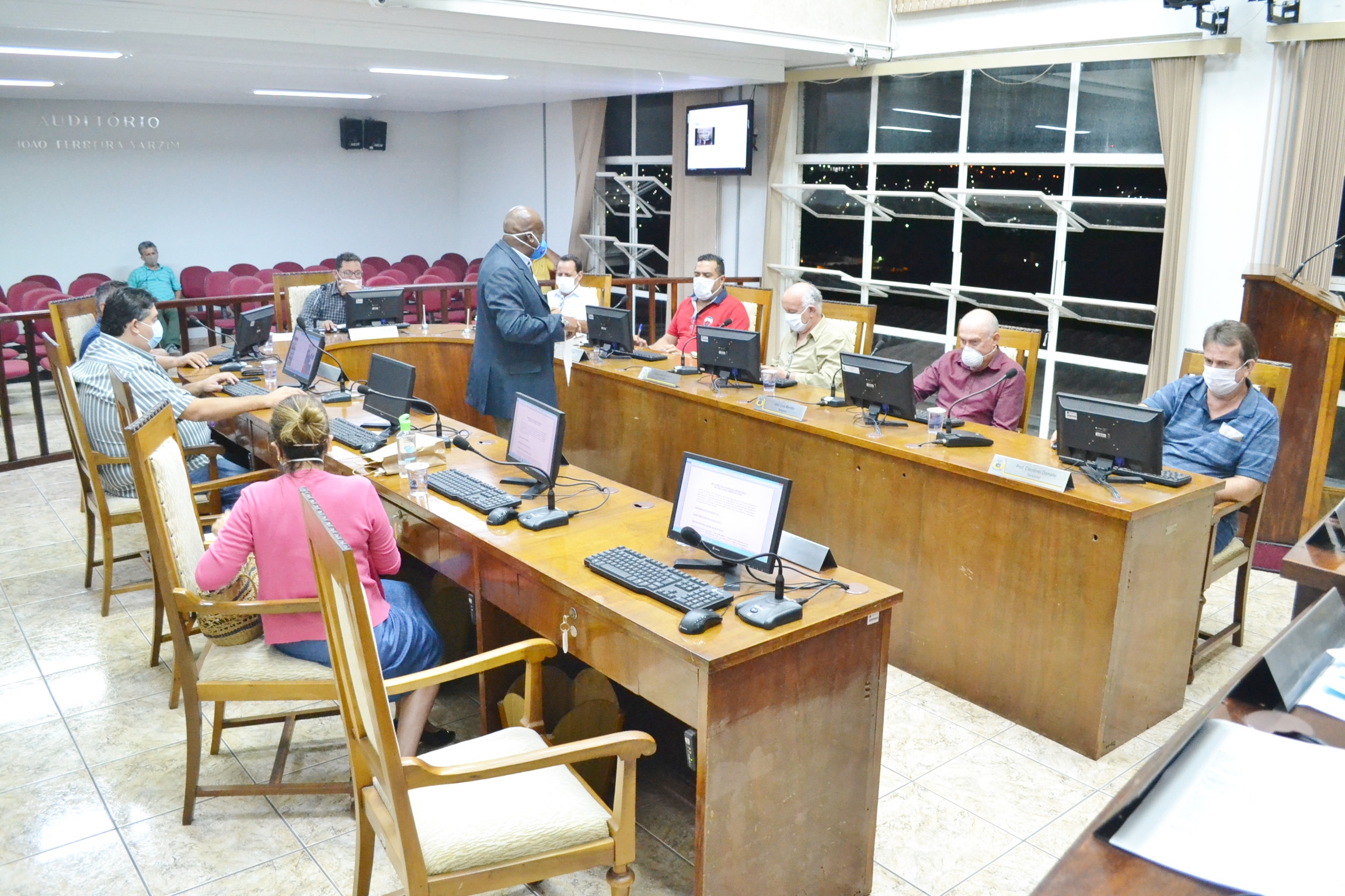 Sessão de 13.04.20 - Confira o resumo das votações e debates entre os Vereadores