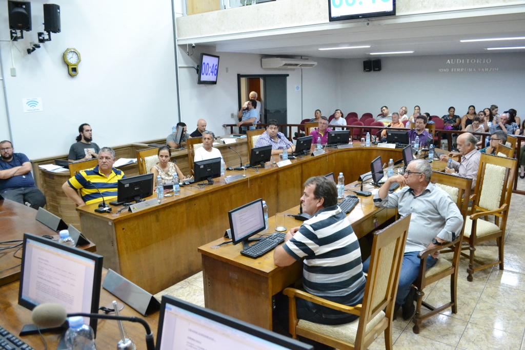 Sessão de 26.03.18 – Plenário aprova 9 documentos e abre nova Comissão Processante contra vereador